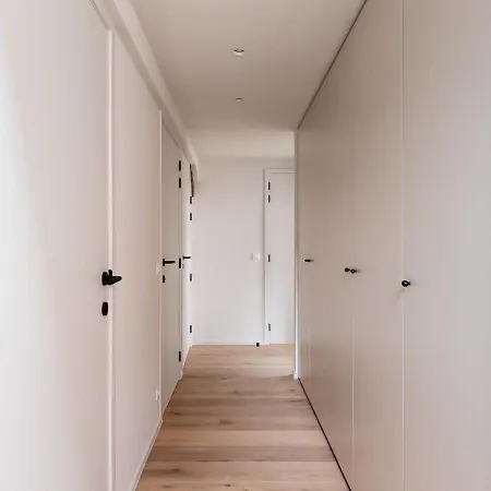 Casiola - City-view Loft With Wooden Beams And Mezzanine شقة خنت